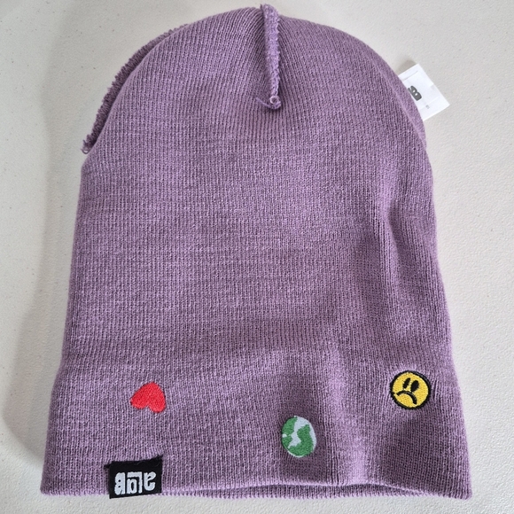 Zumiez A-Lab Keeping The Peace Purple Beanie w/ Embroidered Symbols - Size OSFM - Picture 6 of 9
